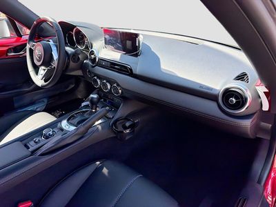 2026 Mazda MX-5 Miata - Photo 13