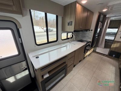 2026 Coachmen RV Freelander - Photo 9