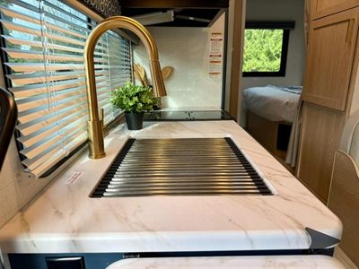 2026 Thor Motor Coach Quantum - Photo 22