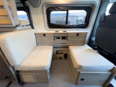 2026 Winnebago SOLIS POCKET — photo 13 view