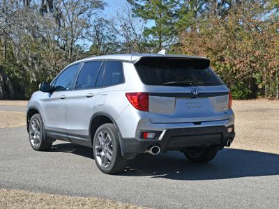 2023 Honda Passport - Photo 2