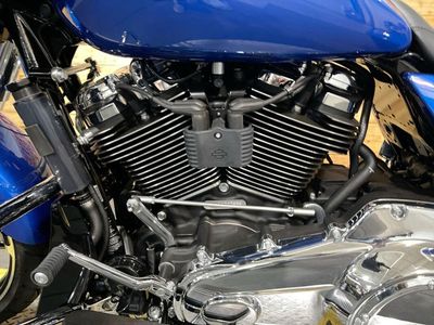 2025 Harley-Davidson FLHX - Street Glide — photo 12 view