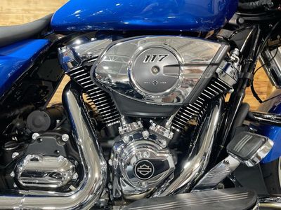 2025 Harley-Davidson FLHX - Street Glide — photo 9 view