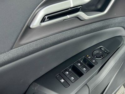 2026 Kia Sportage — photo 11 view