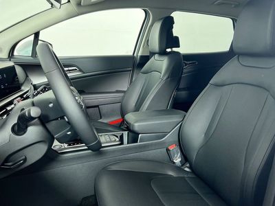 2026 Kia Sportage — photo 9 view