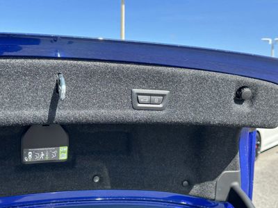2026 BMW 3 Series - Photo 12
