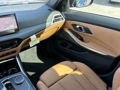 2026 BMW 3 Series - Photo 16