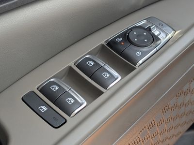 2026 Kia Carnival Hybrid — photo 38 view
