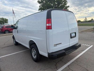 2026 Chevrolet Express Cargo - Photo 5