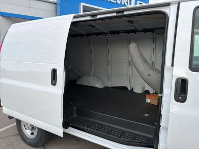 2026 Chevrolet Express Cargo - Photo 13
