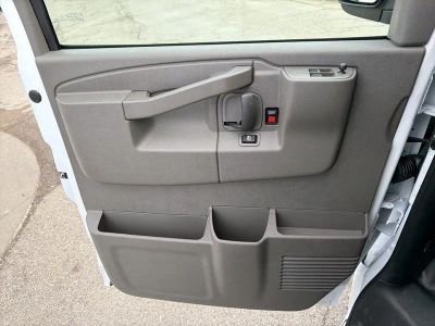 2026 Chevrolet Express Cargo - Photo 22