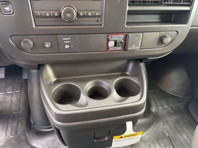 2026 Chevrolet Express Cargo - Photo 21