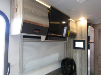 2025 Winnebago VIEW - Photo 12