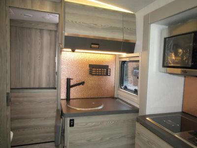 2025 Winnebago VIEW - Photo 7