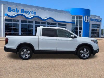 2026 Honda Ridgeline — engine compartment view
