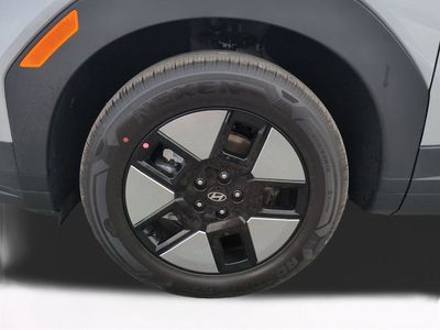 2026 Hyundai SANTA FE HYBRID — photo 11 view