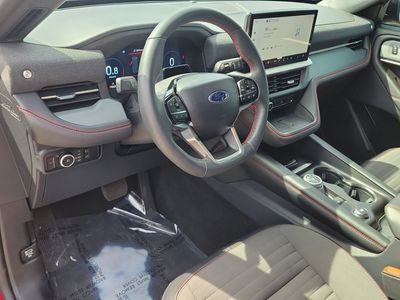 2025 Ford Explorer — photo 17 view