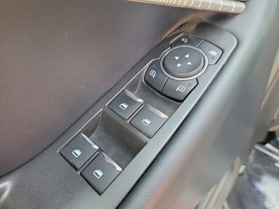2025 Ford Explorer — photo 22 view