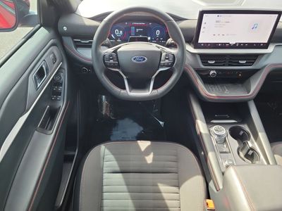 2025 Ford Explorer — photo 16 view