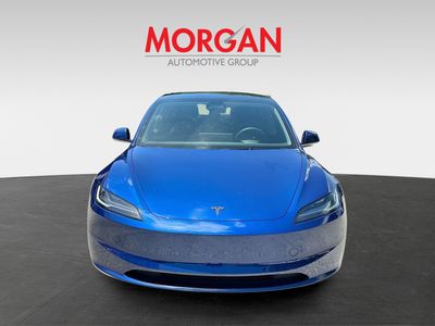 2025 Tesla Model 3 - Photo 2