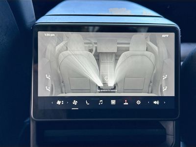 2025 Tesla Model 3 - Photo 25