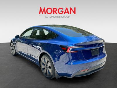 2025 Tesla Model 3 - Photo 5