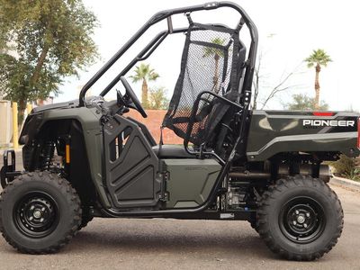 2026 Honda Pioneer 520 - Photo 7