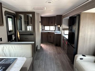 2026 Grand Transcend XPLOR — photo 8 view
