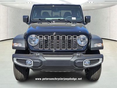 2026 Jeep Gladiator — side profile view