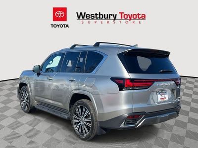 2023 Lexus LX 600 - Photo 9