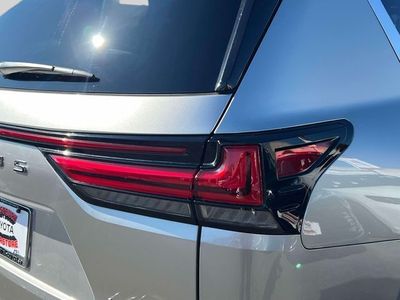 2023 Lexus LX 600 - Photo 13