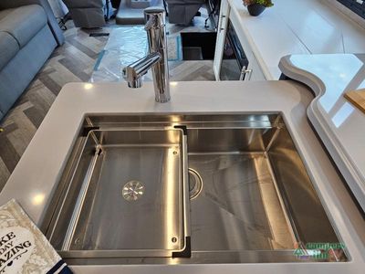 2024 Winnebago Adventurer - Photo 22