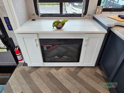 2024 Winnebago Adventurer - Photo 44