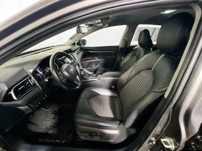 2020 Toyota Camry - Photo 12