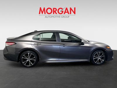 2020 Toyota Camry - Photo 2