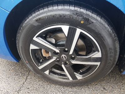 2024 Nissan Sentra — photo 10 view