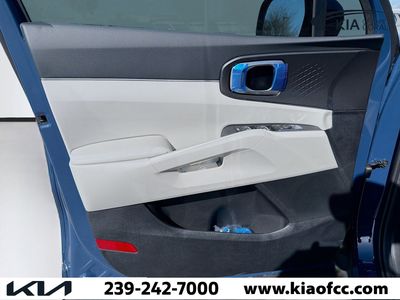 2026 Kia Sorento — photo 22 view