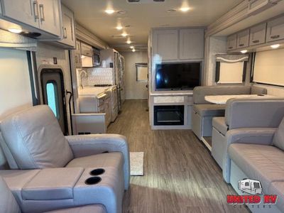 2023 Thor Motor Coach Pasadena - Photo 8