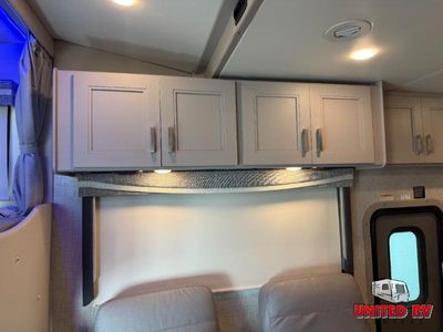 2023 Thor Motor Coach Pasadena - Photo 13
