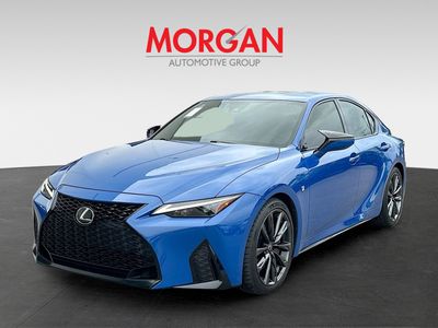 2021 Lexus IS - Photo 3