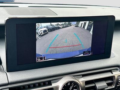 2021 Lexus IS - Photo 13