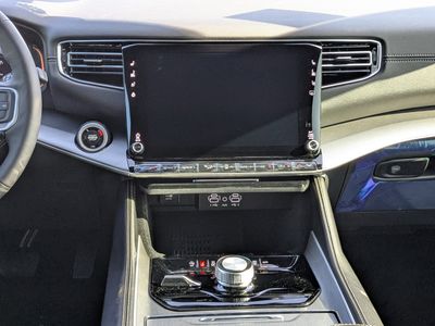 2026 Jeep Grand Wagoneer - Photo 20
