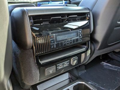2026 Jeep Grand Wagoneer - Photo 16