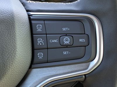 2026 Jeep Grand Wagoneer - Photo 27