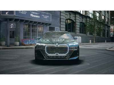 2026 BMW 7 Series — rear three-quarter view