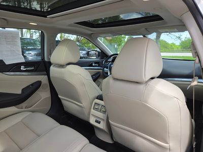 2019 Nissan Maxima - Photo 12