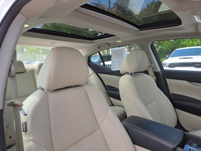 2019 Nissan Maxima - Photo 11