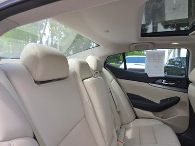 2019 Nissan Maxima - Photo 14