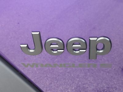 2026 Jeep Wrangler - Photo 22