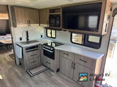 2023 Grand Design Imagine - Photo 5